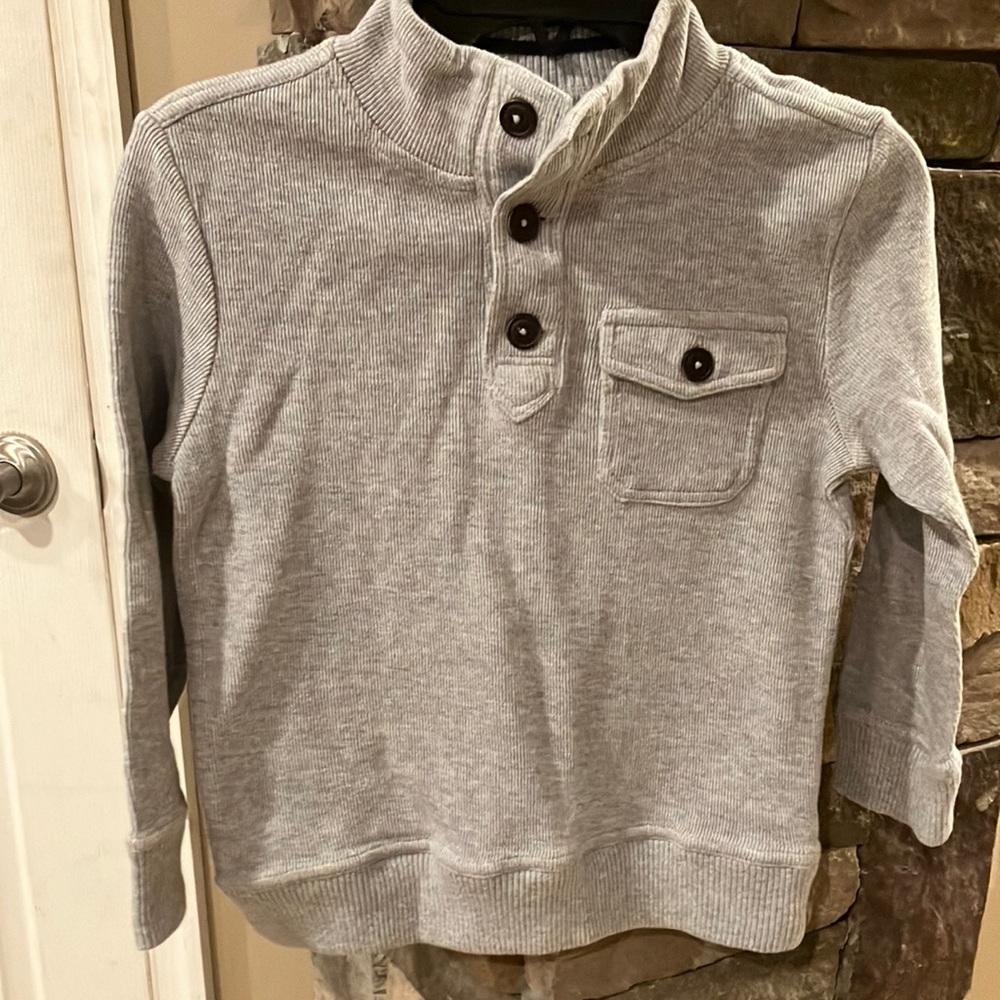 Boy’s Crazy 8 cotton ribbed shirt 5-6